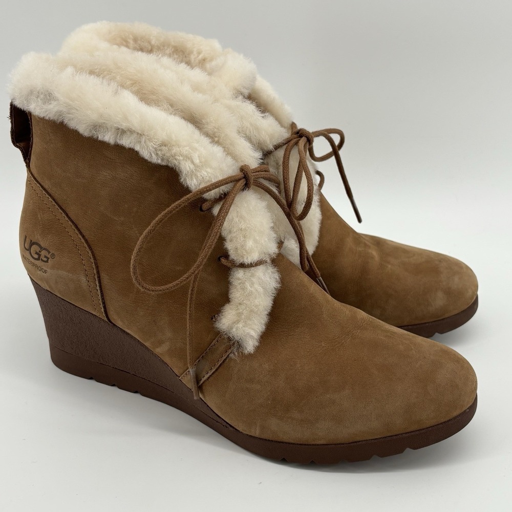 UGG Women's Femme Ankle Wedge Booties Suede Boots Lace Up Chestnut‎ US9 UK7 EU40